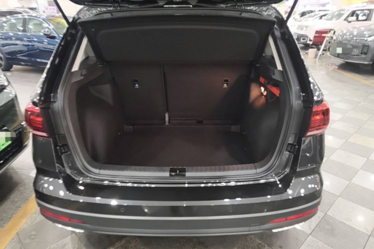 Used Volkswagen Tharu 2022 280TSI Two-Wheel-Drive Luxury Edition Trunk