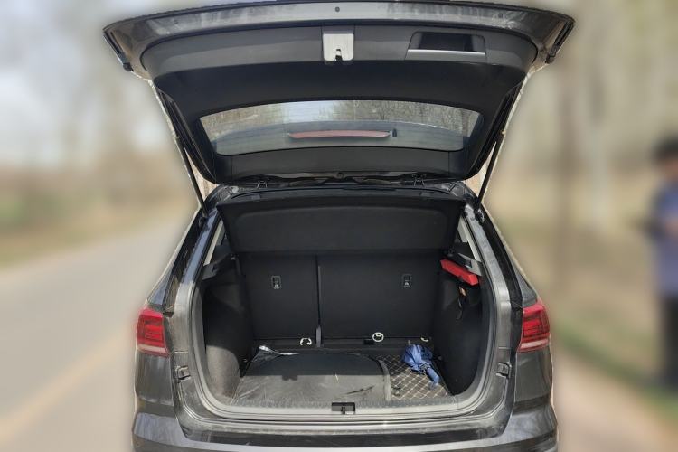 Used Volkswagen Tharu 2022 280TSI Two-Wheel-Drive Luxury Edition Trunk