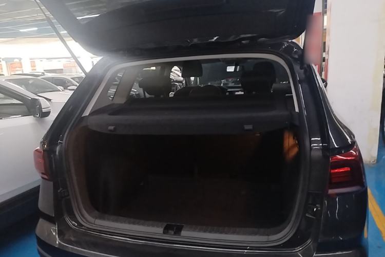 Used Volkswagen Tharu 2022 280TSI Two-Wheel-Drive Luxury Edition Trunk