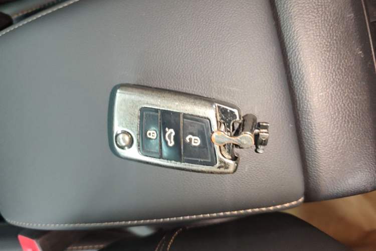 Used Volkswagen Tharu 2022 330TSI Four-Wheel Drive Flagship Edition Vehicle Key