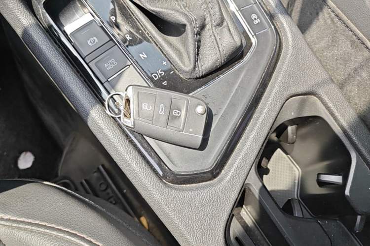 Used Volkswagen Tharu 2022 280TSI Two-Wheel Drive Comfort Edition Vehicle Key