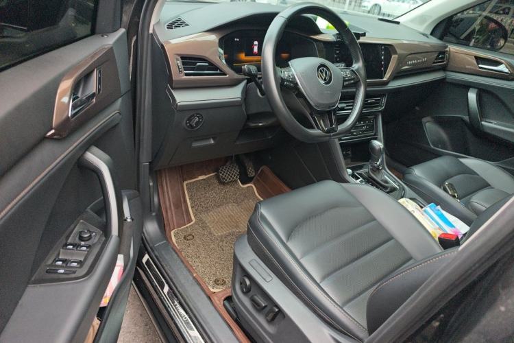 Used Volkswagen Tharu 2022 280TSI Two-Wheel-Drive Luxury Edition Driver Seat