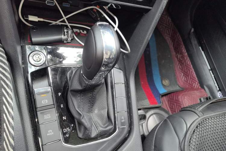 Used Volkswagen Tharu 2022 280TSI Two-Wheel-Drive Luxury Edition Gear Lever