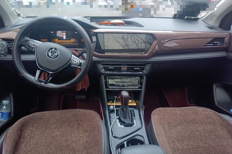 Used Volkswagen Tharu 2022 280TSI Two-Wheel-Drive Luxury Edition Interior 2
