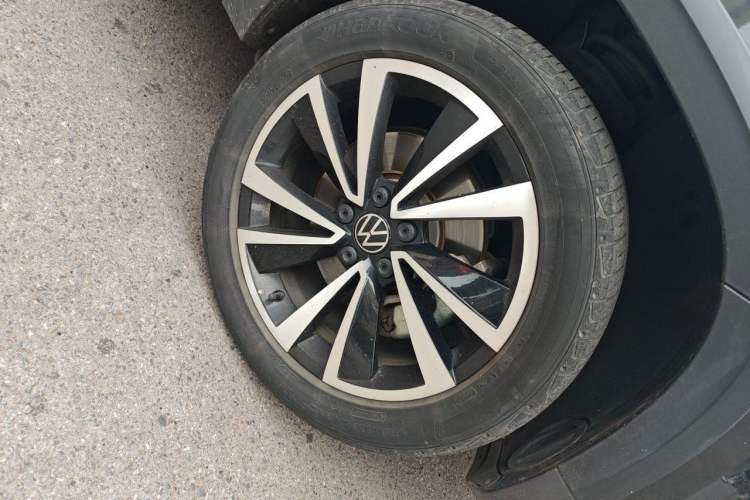 Used Volkswagen Tharu 2022 280TSI Two-Wheel-Drive Luxury Edition Right Front Wheel Hub