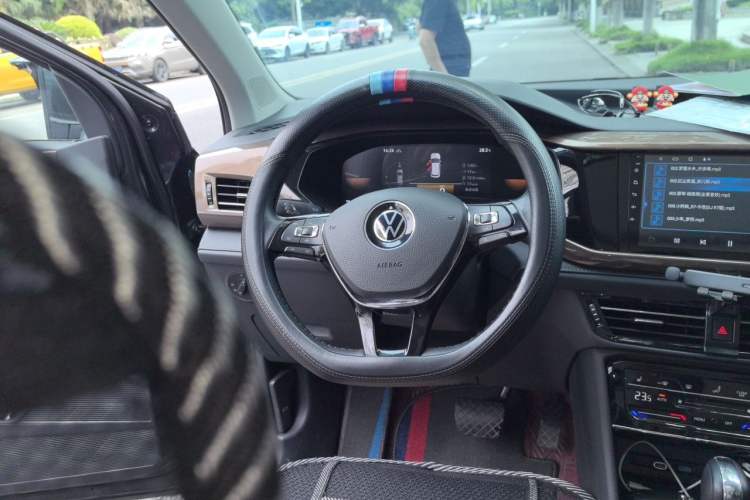 Used Volkswagen Tharu 2022 280TSI Two-Wheel-Drive Luxury Edition Steering Wheel