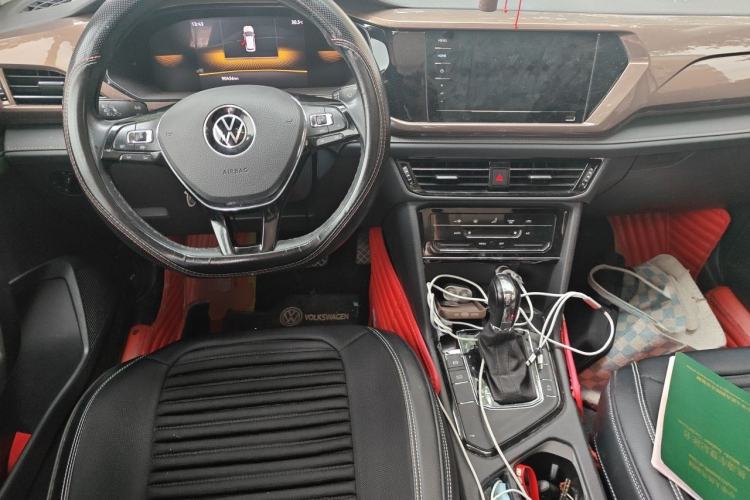 Used Volkswagen Tharu 2022 280TSI Two-Wheel Drive Comfort Edition Center Console