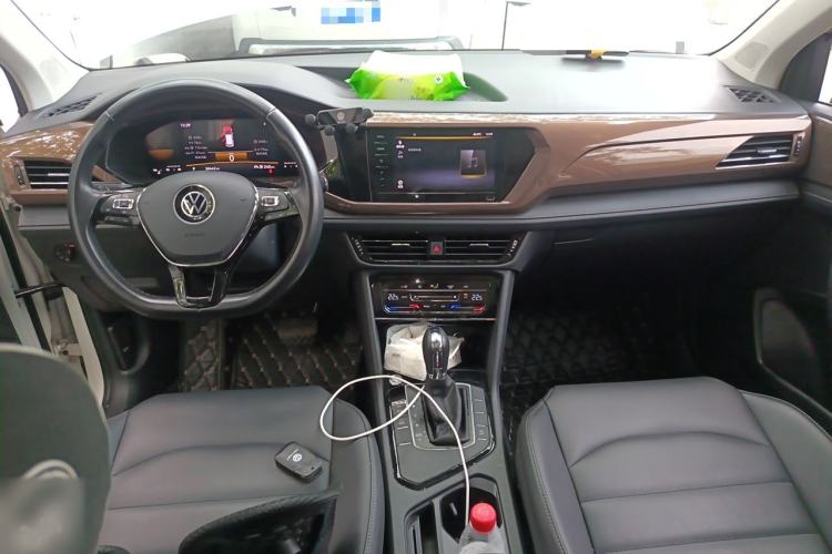 Used Volkswagen Tharu 2022 280TSI Two-Wheel Drive Comfort Edition Center Console