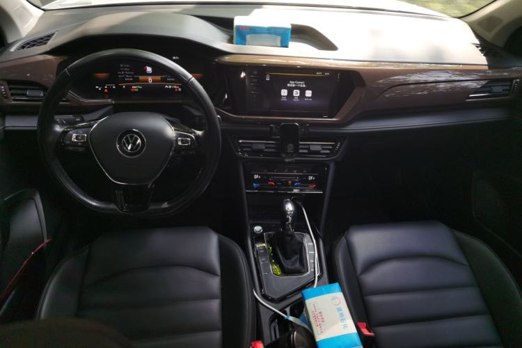 Used Volkswagen Tharu 2022 280TSI Two-Wheel Drive Comfort Edition Center Console