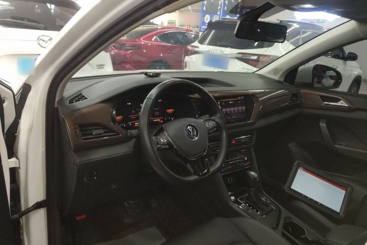 Used Volkswagen Tharu 2022 280TSI Two-Wheel Drive Comfort Edition Center Console