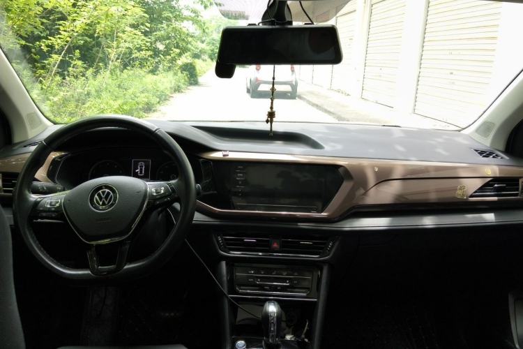 Used Volkswagen Tharu 2022 280TSI Two-Wheel Drive Comfort Edition Center Console