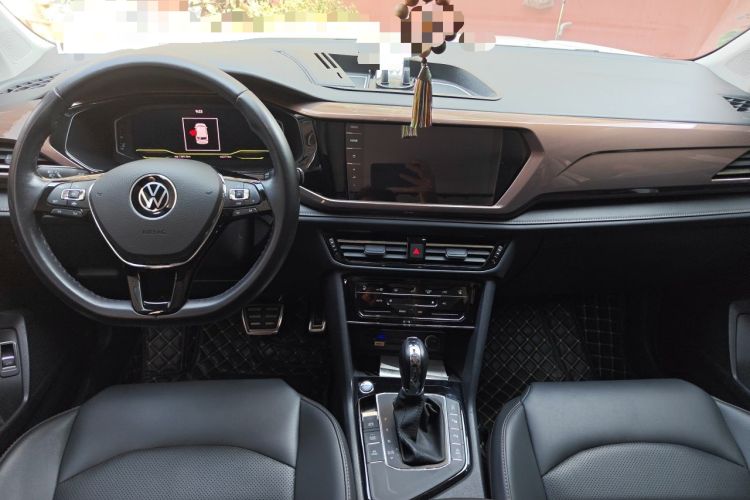 Used Volkswagen Tharu 2022 280TSI Two-Wheel-Drive Luxury Edition Center Console