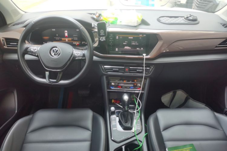 Used Volkswagen Tharu 2022 280TSI Two-Wheel Drive Comfort Edition Center Console