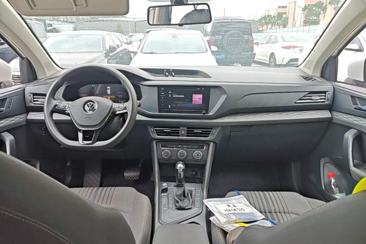 Used Volkswagen Tharu 2022 280TSI Two-Wheel Drive Trend Edition Center Console