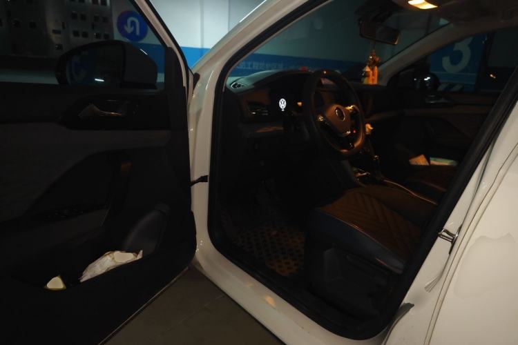 Used Volkswagen Tharu 2022 280TSI Two-Wheel Drive Trend Edition Driver Seat