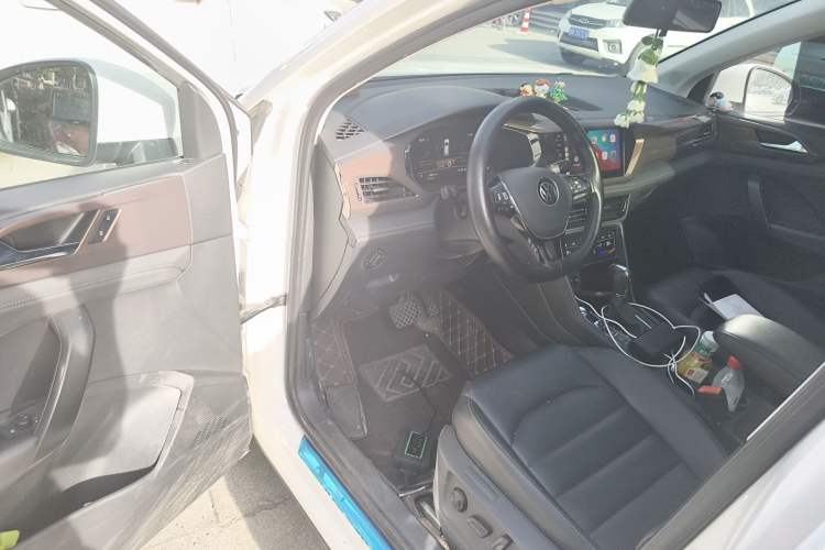 Used Volkswagen Tharu 2022 280TSI Two-Wheel-Drive Luxury Edition Driver Seat