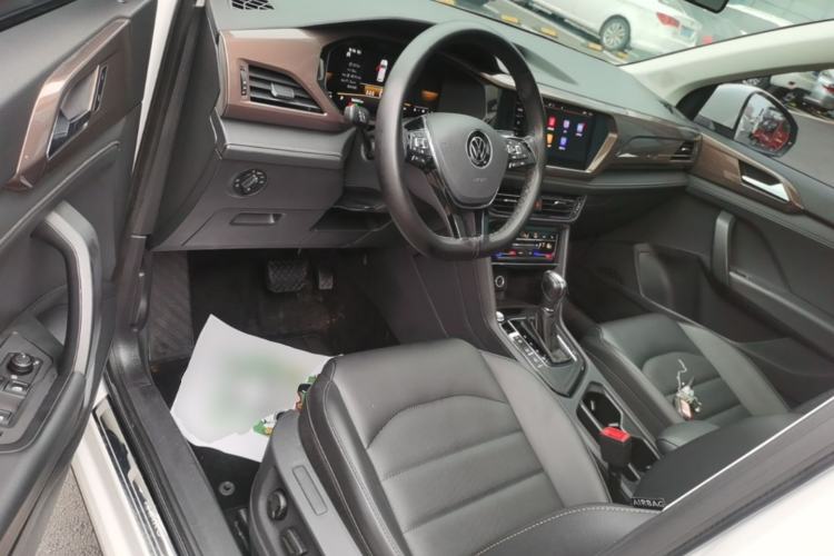 Used Volkswagen Tharu 2022 280TSI Two-Wheel-Drive Luxury Edition Driver Seat