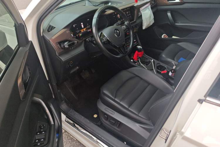 Used Volkswagen Tharu 2022 280TSI Two-Wheel-Drive Luxury Edition Driver Seat