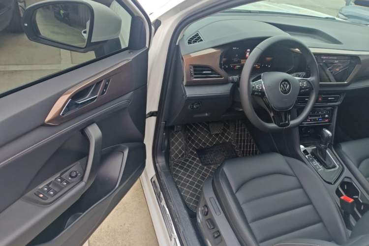 Used Volkswagen Tharu 2022 330TSI Four-Wheel Drive Luxury Edition Driver Seat