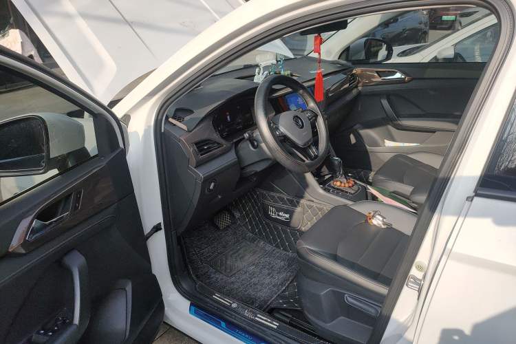 Used Volkswagen Tharu 2022 280TSI Two-Wheel Drive Comfort Edition Driver Seat