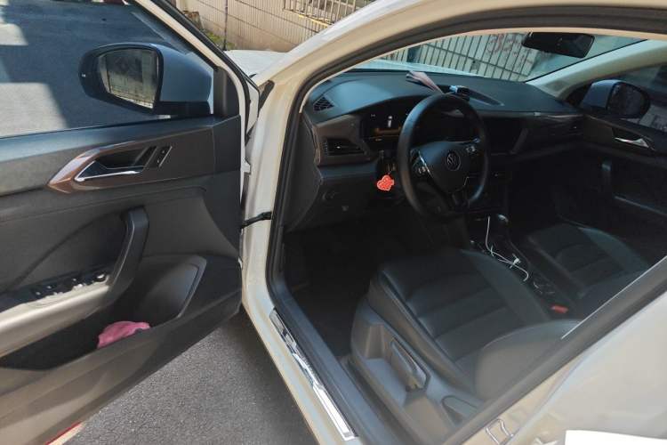 Used Volkswagen Tharu 2022 280TSI Two-Wheel Drive Comfort Edition Driver Seat