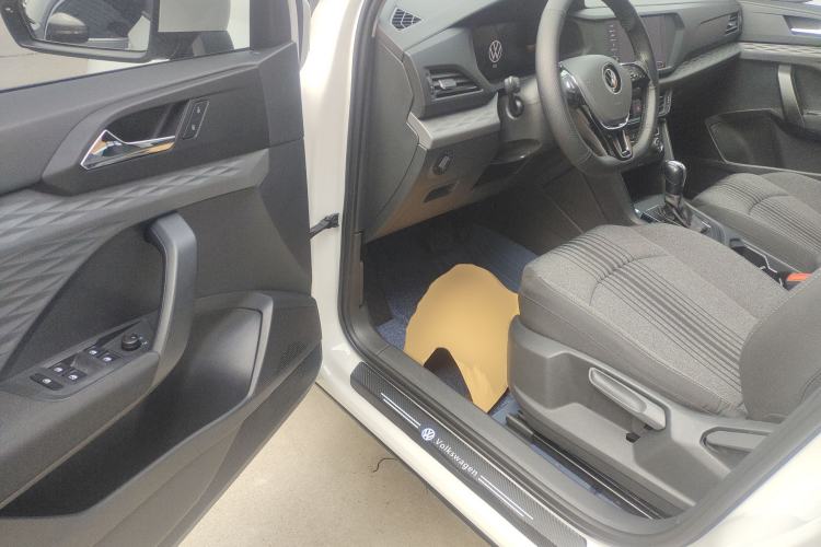 Used Volkswagen Tharu 2022 280TSI Two-Wheel Drive Trend Edition Driver Seat