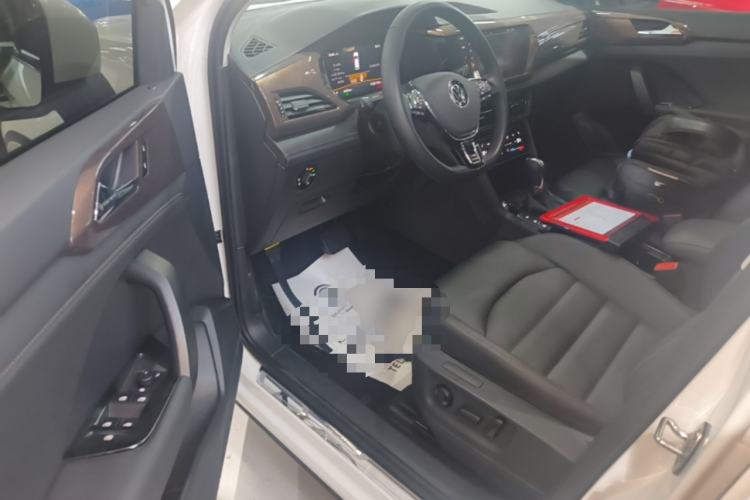 Used Volkswagen Tharu 2022 280TSI Two-Wheel-Drive Luxury Edition Driver Seat