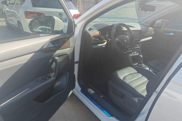 Used Volkswagen Tharu 2022 330TSI Four-Wheel Drive Luxury Edition Driver Seat