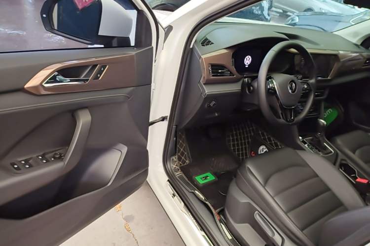 Used Volkswagen Tharu 2022 280TSI Two-Wheel Drive Comfort Edition Driver Seat