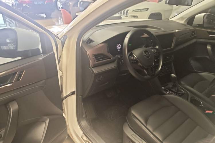 Used Volkswagen Tharu 2022 280TSI Two-Wheel-Drive Luxury Edition Driver Seat