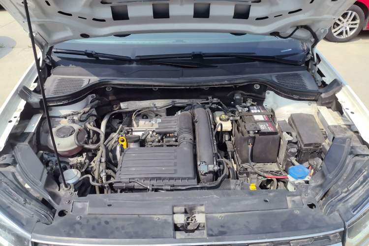 Used Volkswagen Tharu 2022 280TSI Two-Wheel-Drive Luxury Edition Engine Bay