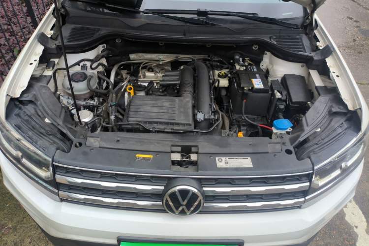 Used Volkswagen Tharu 2022 280TSI Two-Wheel-Drive Luxury Edition Engine Bay