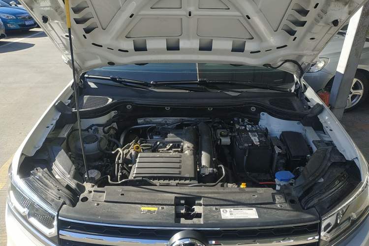 Used Volkswagen Tharu 2022 280TSI Two-Wheel-Drive Luxury Edition Engine Bay