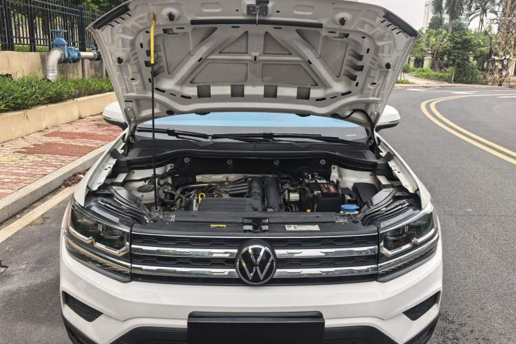 Used Volkswagen Tharu 2022 280TSI Two-Wheel-Drive Luxury Edition Engine Bay
