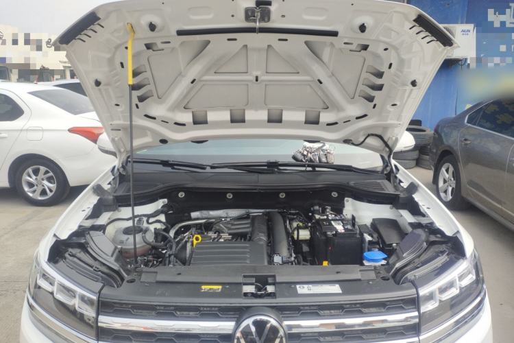 Used Volkswagen Tharu 2022 280TSI Two-Wheel Drive Trend Edition Engine Bay