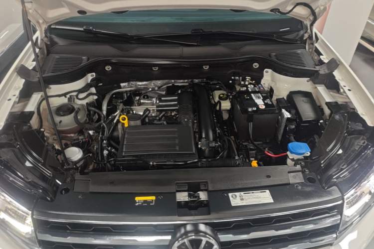 Used Volkswagen Tharu 2022 280TSI Two-Wheel-Drive Luxury Edition Engine Bay