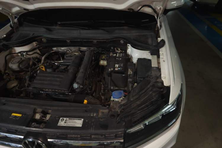 Used Volkswagen Tharu 2022 280TSI Two-Wheel Drive Trend Edition Engine Bay Left