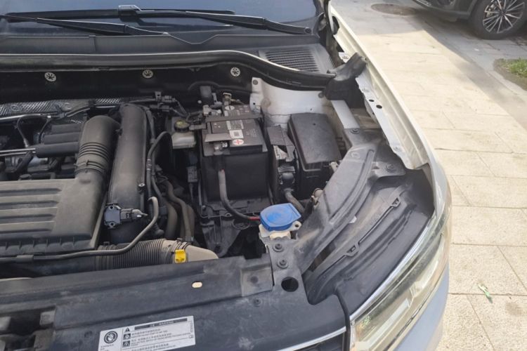 Used Volkswagen Tharu 2022 280TSI Two-Wheel-Drive Luxury Edition Engine Bay Left