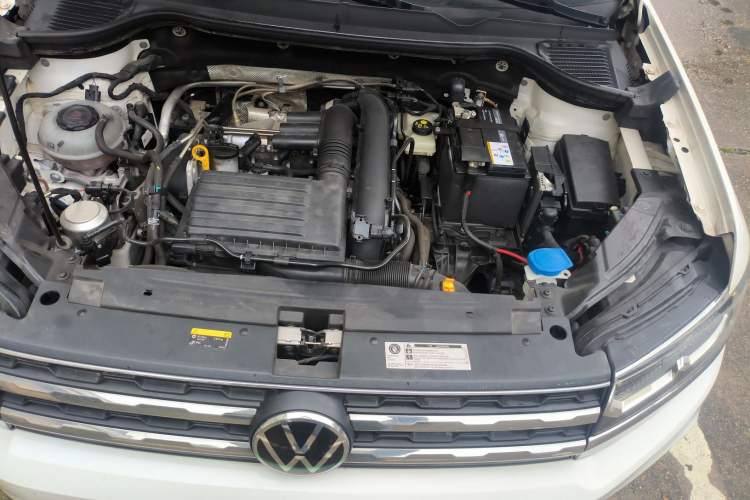 Used Volkswagen Tharu 2022 280TSI Two-Wheel-Drive Luxury Edition Engine Bay Left