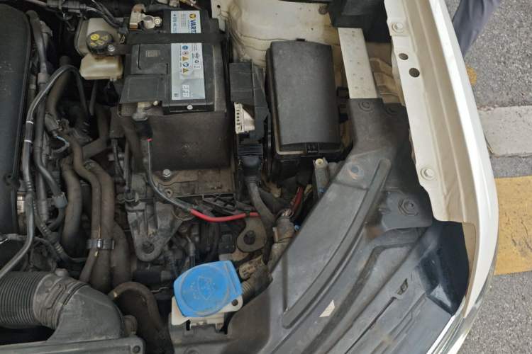 Used Volkswagen Tharu 2022 280TSI Two-Wheel-Drive Luxury Edition Engine Bay Left