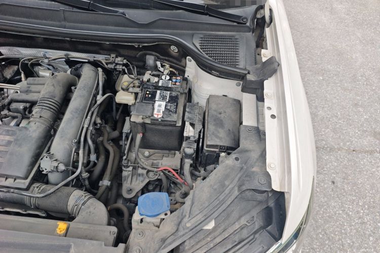 Used Volkswagen Tharu 2022 280TSI Two-Wheel-Drive Luxury Edition Engine Bay Left