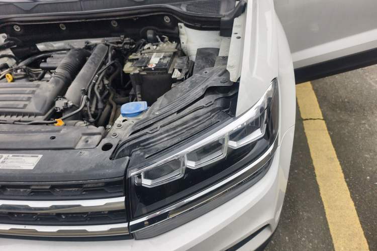 Used Volkswagen Tharu 2022 280TSI Two-Wheel Drive Comfort Edition Engine Bay Left