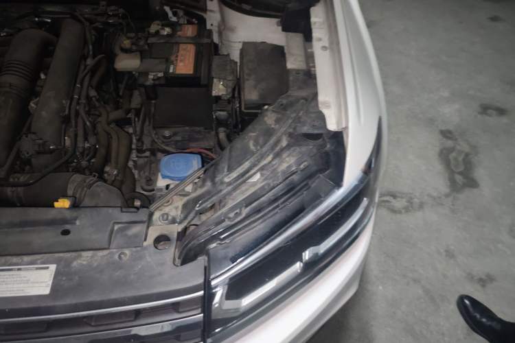 Used Volkswagen Tharu 2022 280TSI Two-Wheel-Drive Luxury Edition Engine Bay Left