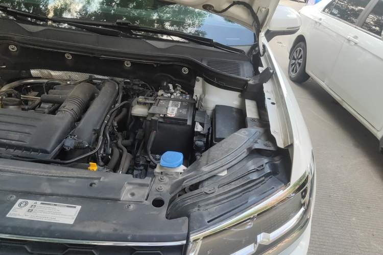 Used Volkswagen Tharu 2022 280TSI Two-Wheel-Drive Luxury Edition Engine Bay Left