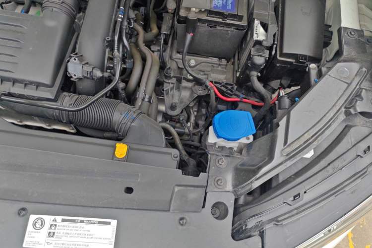 Used Volkswagen Tharu 2022 280TSI Two-Wheel-Drive Luxury Edition Engine Bay Left