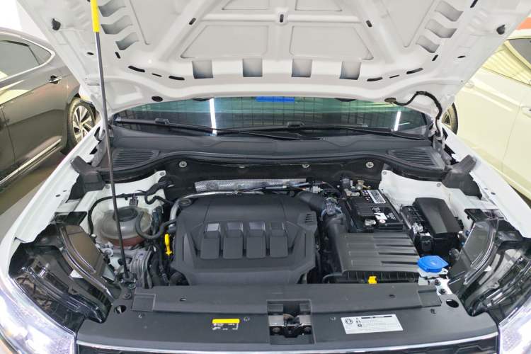 Used Volkswagen Tharu 2022 330TSI Four-Wheel Drive Luxury Edition Engine Bay