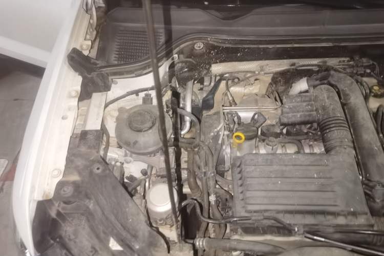 Used Volkswagen Tharu 2022 280TSI Two-Wheel-Drive Luxury Edition Engine Bay Right