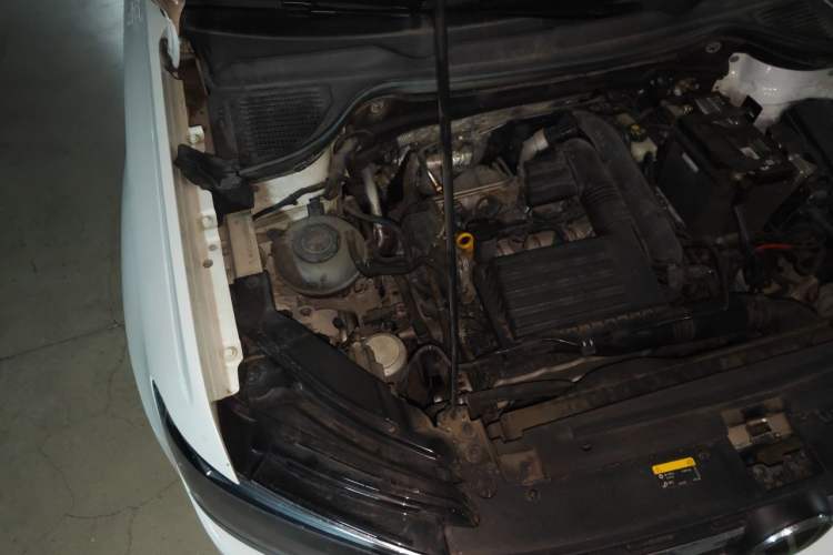 Used Volkswagen Tharu 2022 280TSI Two-Wheel Drive Trend Edition Engine Bay Right