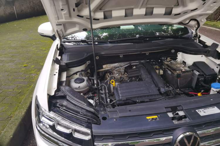 Used Volkswagen Tharu 2022 280TSI Two-Wheel Drive Comfort Edition Engine Bay Right