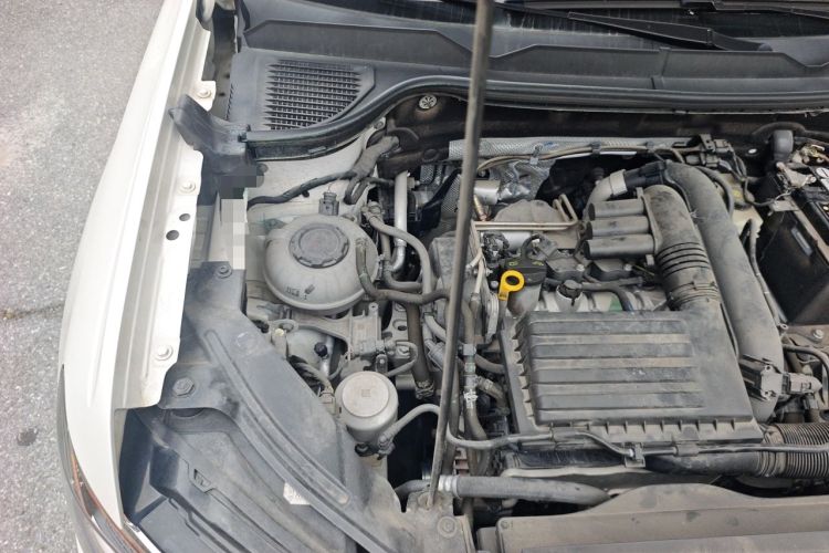 Used Volkswagen Tharu 2022 280TSI Two-Wheel-Drive Luxury Edition Engine Bay Right